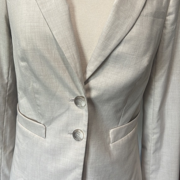 The Limited Cream Blazer with Pockets - Picture 2 of 13